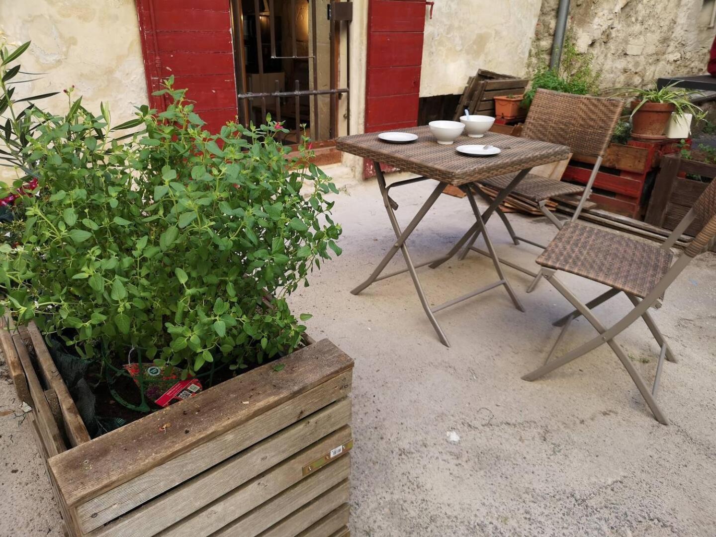 La Maison Des Hautures 阿爾勒 外观 照片
